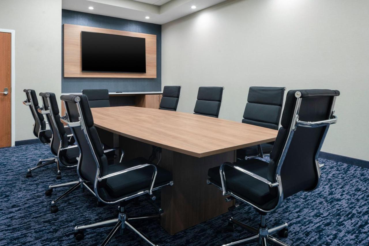 Fairfield Inn & Suites By Marriott Corinth South Denton Area Экстерьер фото