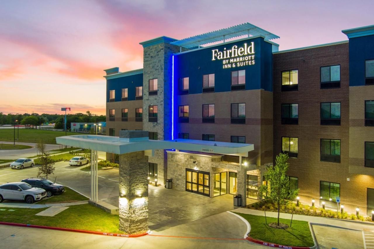 Fairfield Inn & Suites By Marriott Corinth South Denton Area Экстерьер фото