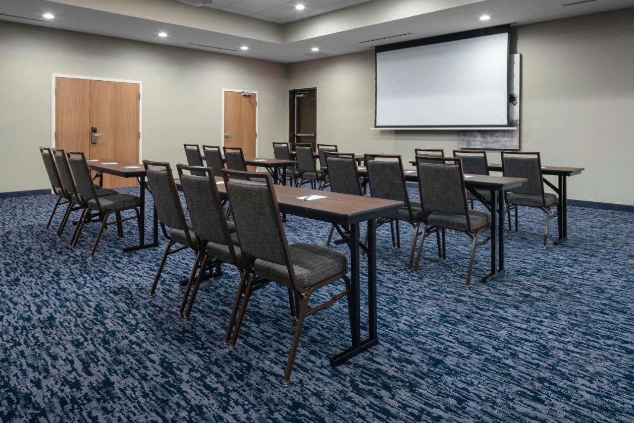 Fairfield Inn & Suites By Marriott Corinth South Denton Area Экстерьер фото