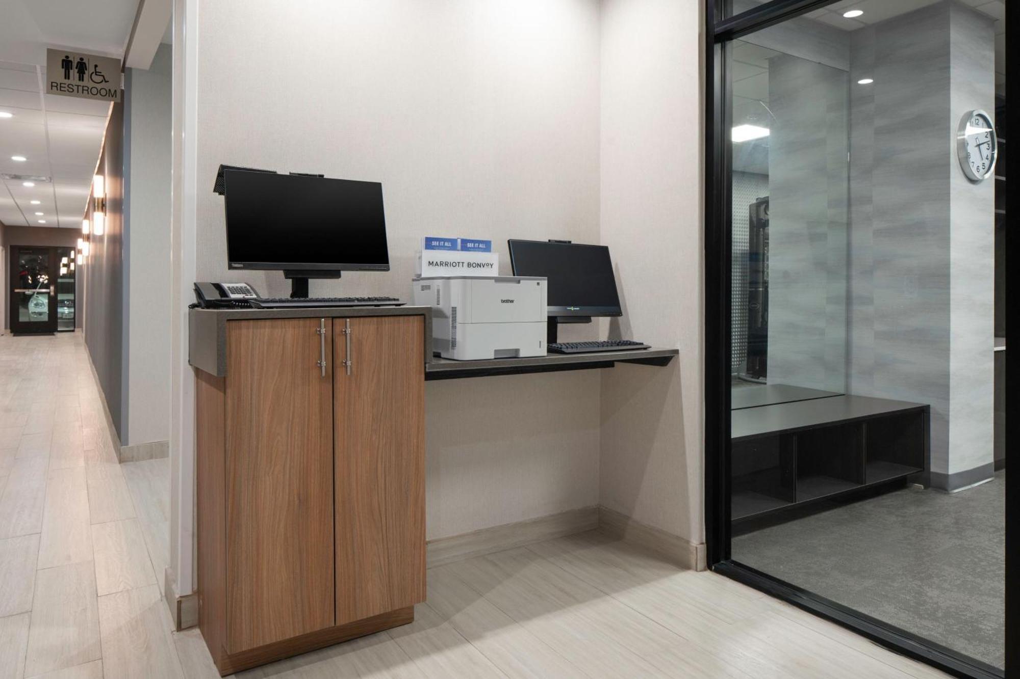 Fairfield Inn & Suites By Marriott Corinth South Denton Area Экстерьер фото